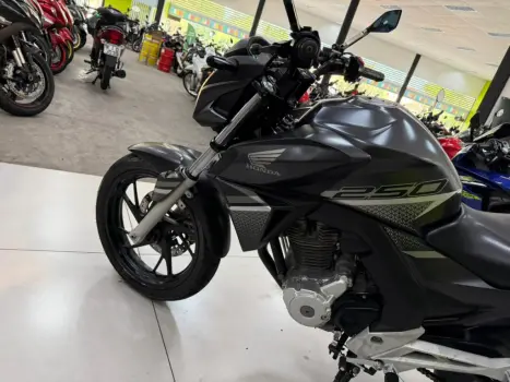 HONDA CB 250 F Twister FLEXONE, Foto 12