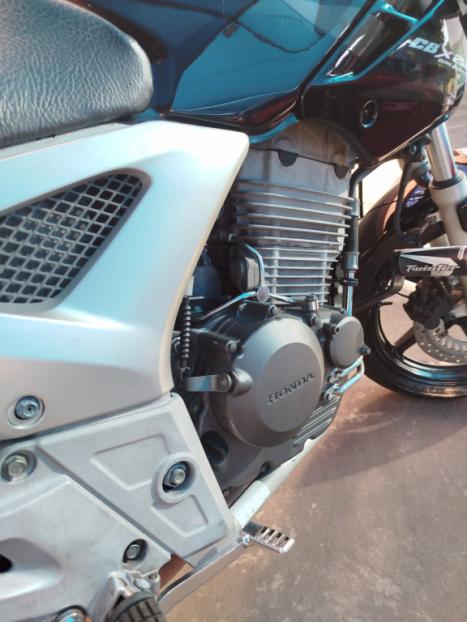 HONDA CB 250 F Twister , Foto 3