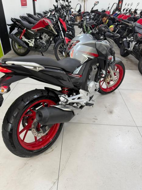 HONDA CB 250 F Twister FLEXONE, Foto 16