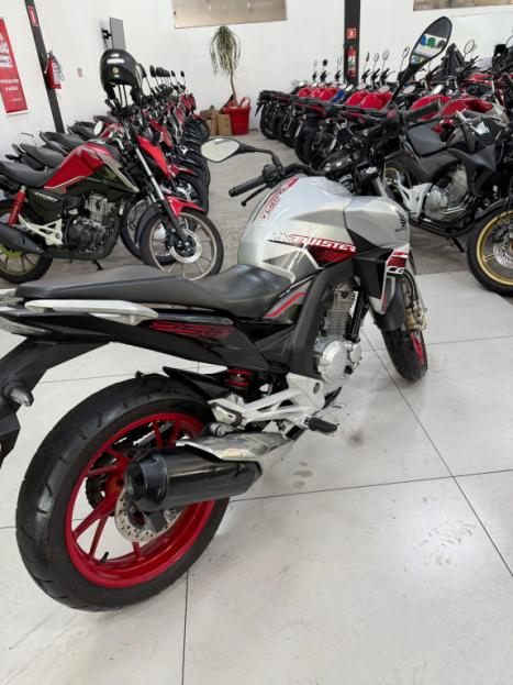 HONDA CB 250 F Twister FLEXONE, Foto 48