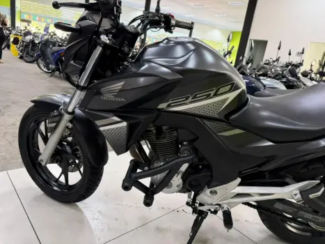 HONDA CB 250 F Twister FLEXONE, Foto 17