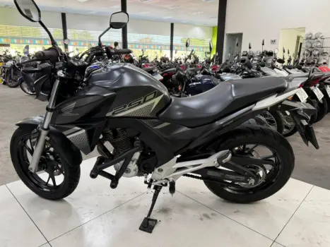 HONDA CB 250 F Twister FLEXONE, Foto 20