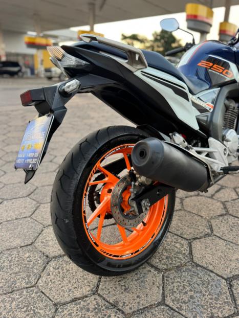 HONDA CB 250 F Twister FLEXONE, Foto 7