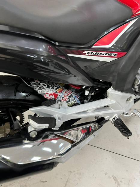 HONDA CB 250 F Twister , Foto 3