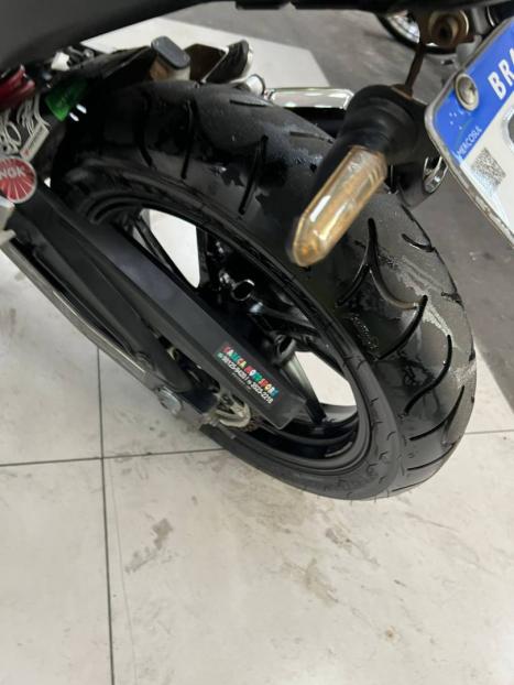 HONDA CB 250 F Twister , Foto 5