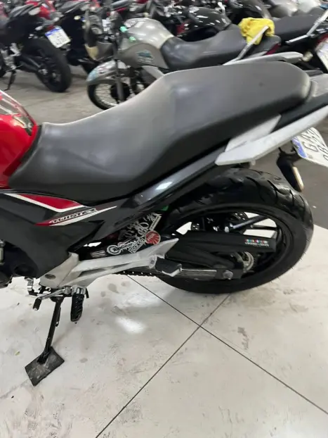 HONDA CB 250 F Twister , Foto 15