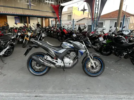 HONDA CB 250 F Twister FLEXONE, Foto 1