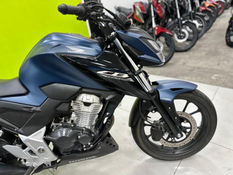 HONDA CB 300 F Twister FLEX ABS, Foto 4