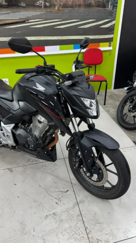 HONDA CB 300 F Twister FLEX CBS, Foto 6