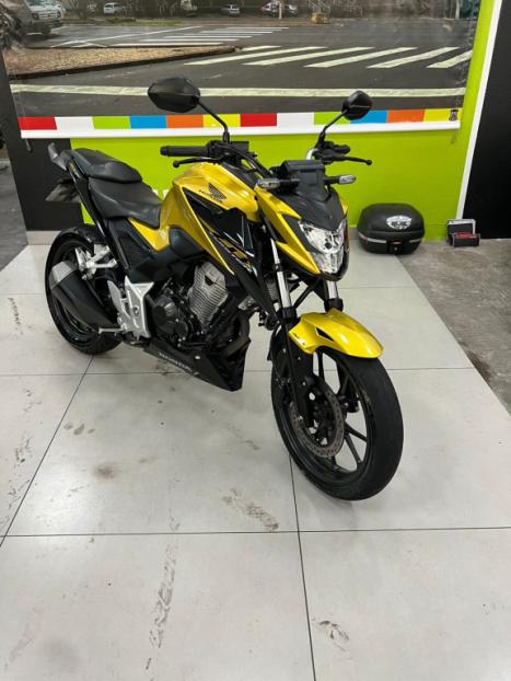 HONDA CB 300 F Twister FLEX CBS, Foto 5