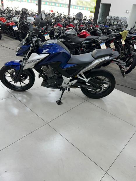 HONDA CB 300 F Twister FLEX ABS, Foto 11