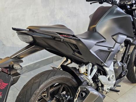 HONDA CB 300 F Twister FLEX CBS, Foto 11