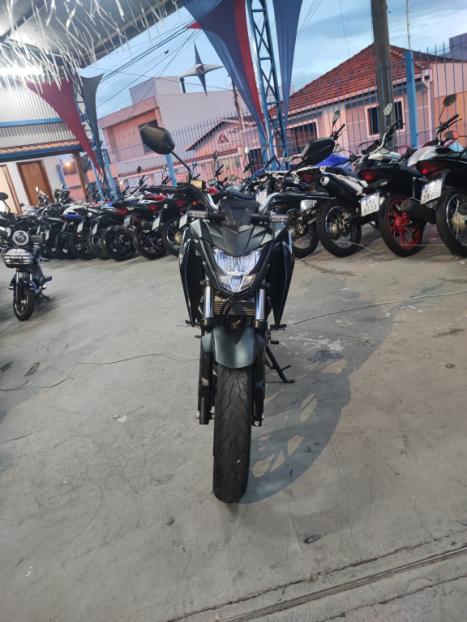 HONDA CB 300 F Twister FLEX CBS, Foto 4