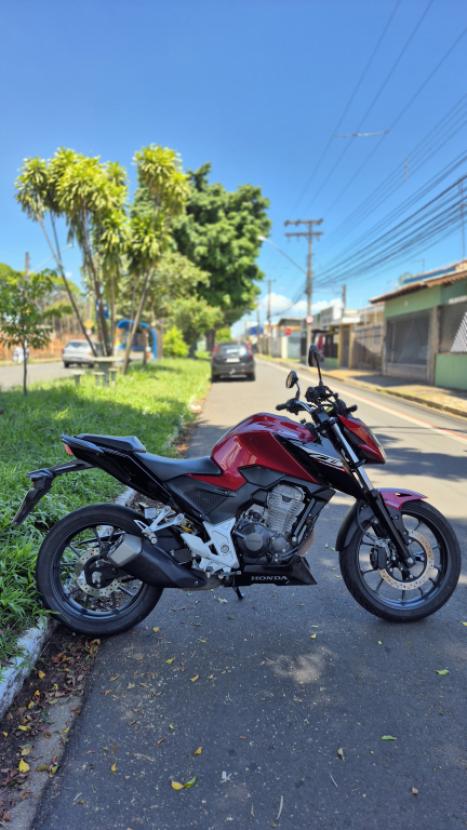 HONDA CB 300 F Twister FLEX ABS, Foto 1