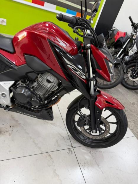 HONDA CB 300 F Twister FLEX ABS, Foto 2