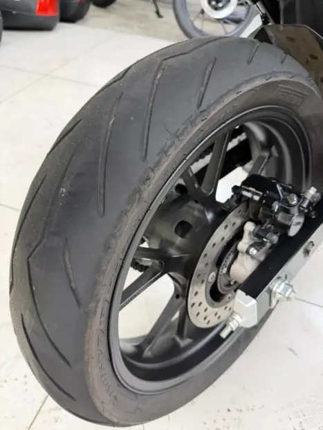 HONDA CB 300 F Twister FLEX ABS, Foto 4