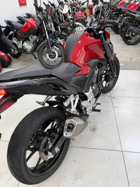 HONDA CB 300 F Twister FLEX ABS, Foto 5