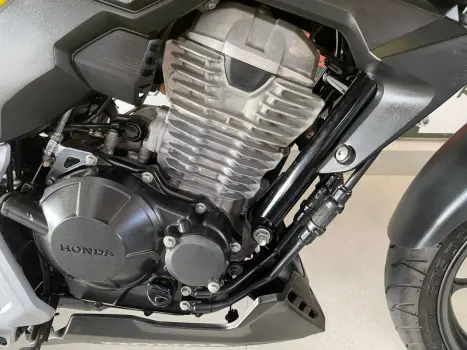 HONDA CB 300 F Twister FLEX ABS, Foto 6