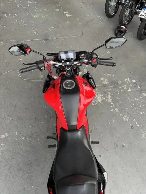 HONDA CB 300 F Twister FLEX CBS, Foto 6