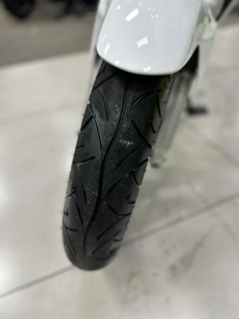HONDA CB 300 R ABS, Foto 2