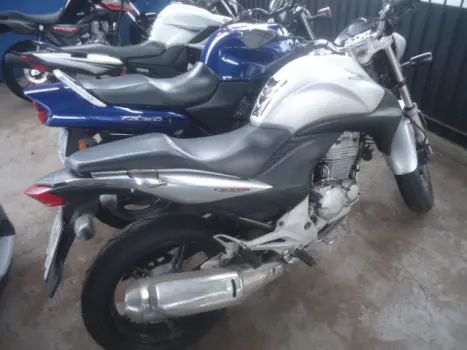 HONDA CB 300 R ABS, Foto 2