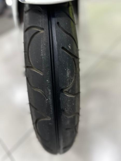 HONDA CB 300 R ESPECIAL EDITION, Foto 3