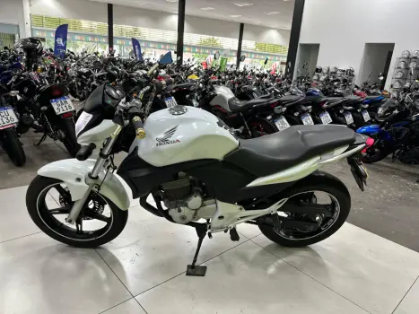 HONDA CB 300 R ESPECIAL EDITION, Foto 9