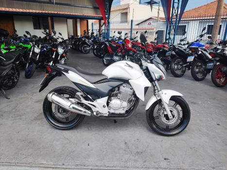 HONDA CB 300 R ESPECIAL EDITION, Foto 1