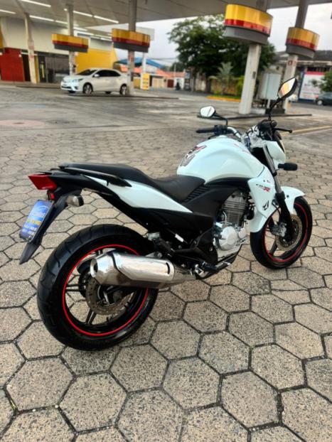 HONDA CB 300 R FLEX ABS, Foto 6