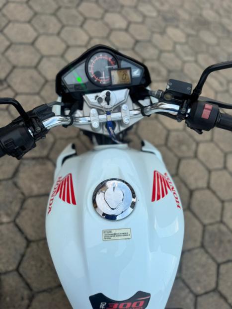 HONDA CB 300 R FLEX ABS, Foto 7