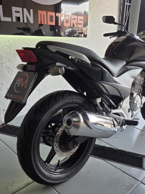 HONDA CB 300 R FLEX, Foto 6