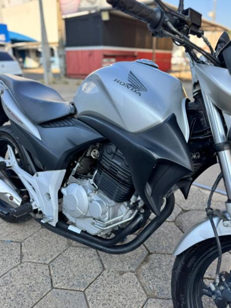 HONDA CB 300 R FLEX, Foto 6