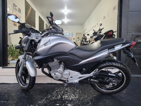 HONDA CB 300 R STD, Foto 6