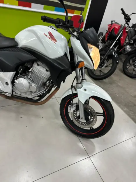 HONDA CB 300 R STD, Foto 8 HONDA CB 300 R STD, Foto 8