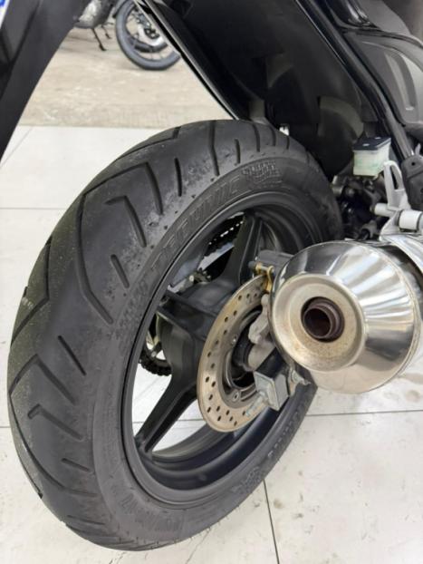 HONDA CB 300 R STD, Foto 2