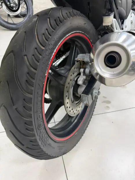 HONDA CB 300 R STD, Foto 10