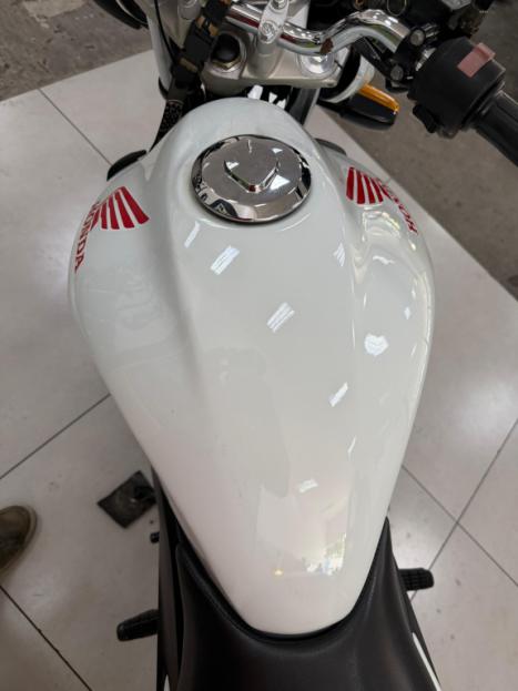 HONDA CB 300 R STD, Foto 11