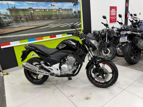 HONDA CB 300 R STD, Foto 2