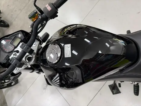 HONDA CB 300 R STD, Foto 7