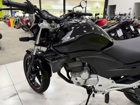 HONDA CB 300 R STD, Foto 9