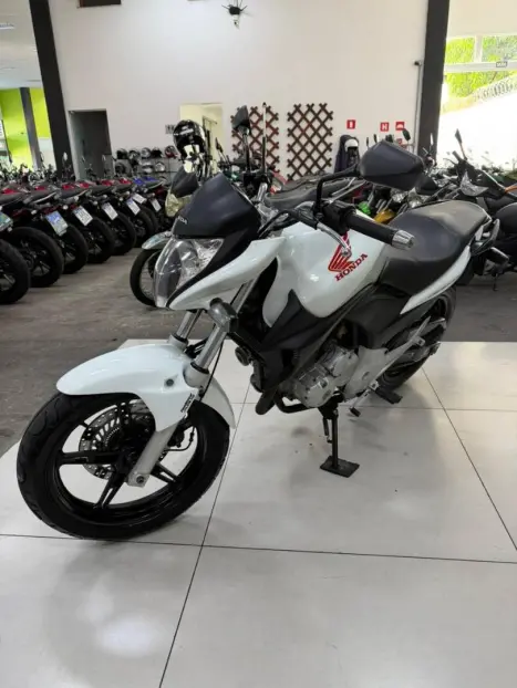HONDA CB 300 R STD, Foto 3