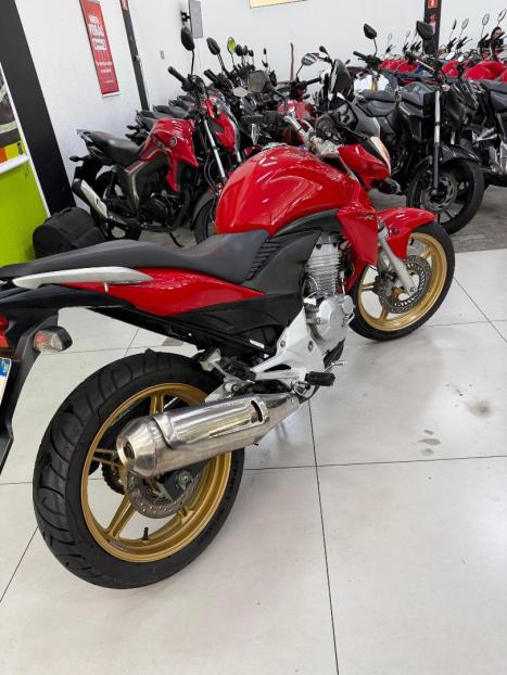 HONDA CB 300 R STD, Foto 9
