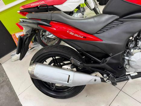 HONDA CB 300 R STD, Foto 5
