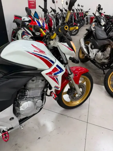 HONDA CB 300 R STD, Foto 5