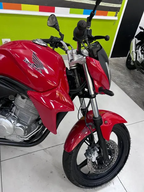 HONDA CB 300 R STD, Foto 3