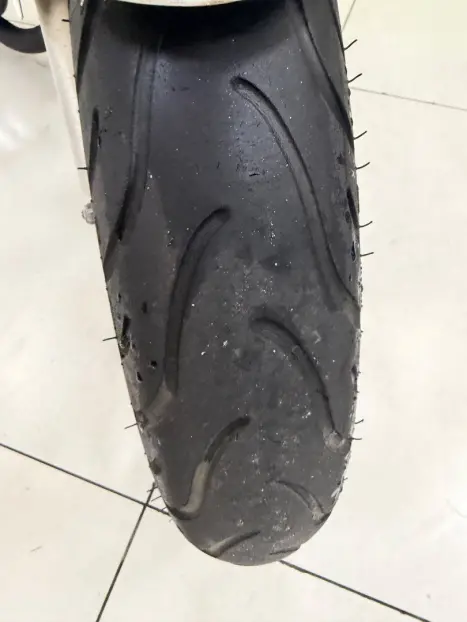 HONDA CB 300 R STD, Foto 7