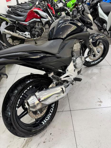 HONDA CB 300 R STD, Foto 10