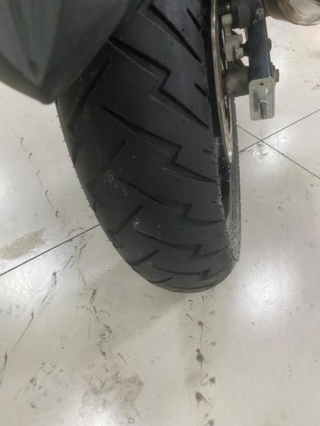 HONDA CB 300 R STD, Foto 3