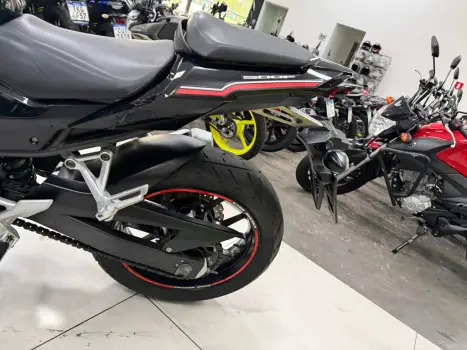 HONDA CB 500 F , Foto 4