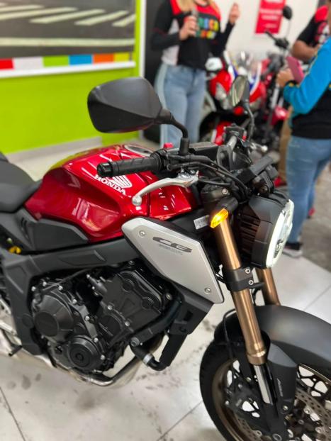 HONDA CB 650 R , Foto 4
